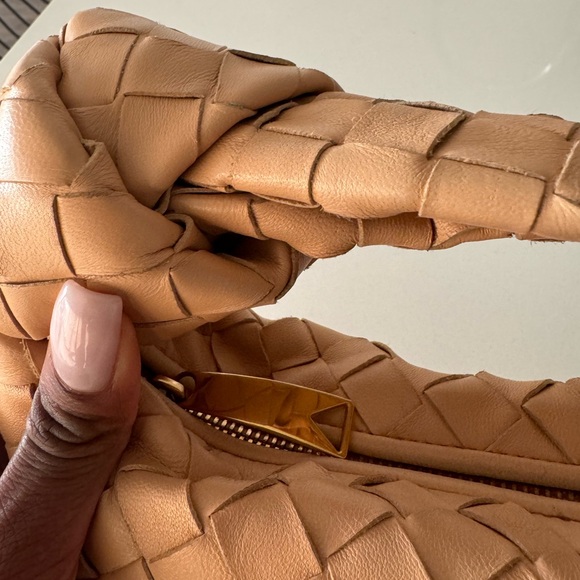Bottega Veneta Mini Jodie — Almond - Picture 4 of 7